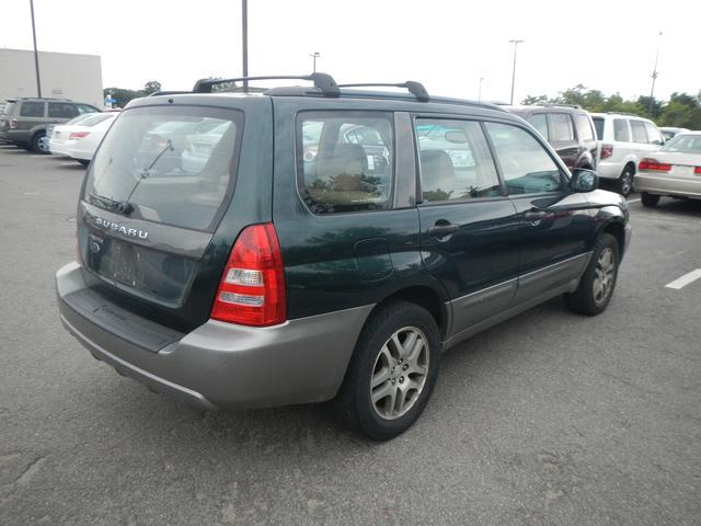 Subaru Forester 2005 photo 2