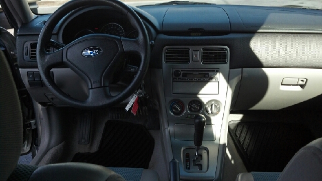 Subaru Forester 2005 photo 1