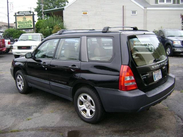 Subaru Forester 2005 photo 2