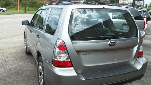 Subaru Forester 2006 photo 1