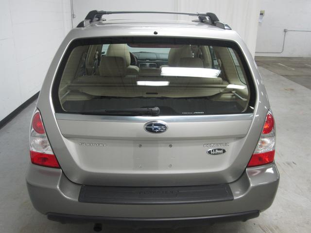 Subaru Forester 2006 photo 21