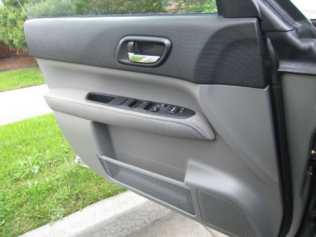 Subaru Forester 2006 photo 2