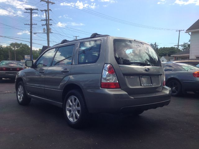 Subaru Forester 2006 photo 4