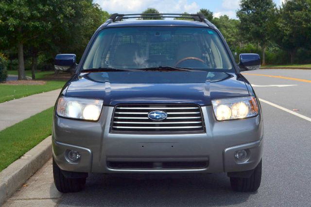 Subaru Forester 2006 photo 2