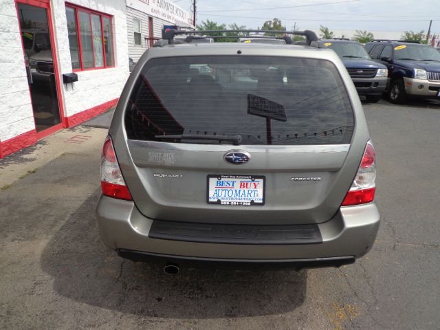 Subaru Forester 2006 photo 2