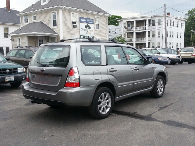 Subaru Forester 2007 photo 2