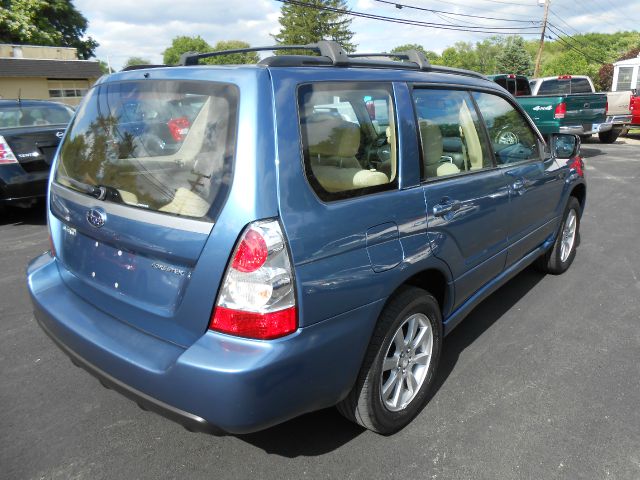 Subaru Forester 2007 photo 2