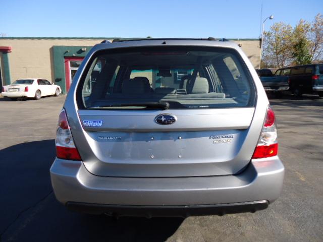 Subaru Forester 2008 photo 2