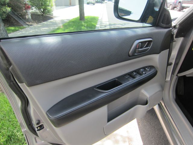 Subaru Forester 2008 photo 2