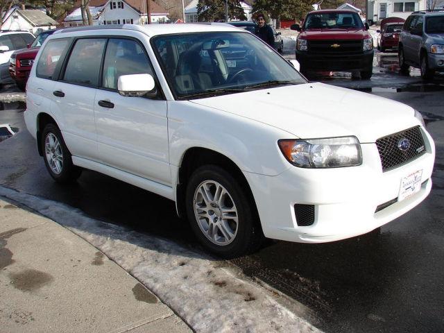 Subaru Forester 2008 photo 2