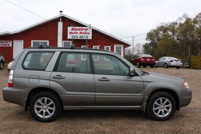 Subaru Forester 2009 photo 2