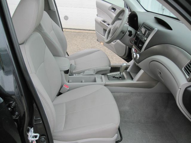 Subaru Forester 2009 photo 2