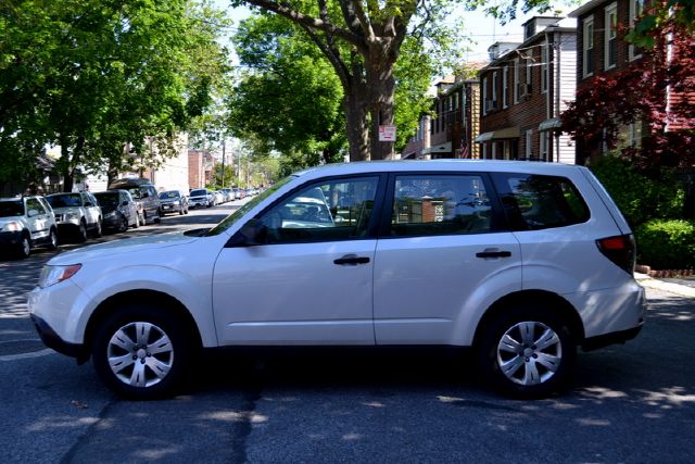 Subaru Forester 2010 photo 14