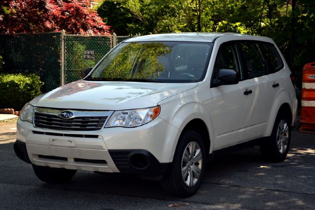 Subaru Forester 2010 photo 17