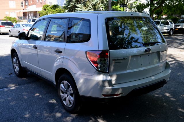 Subaru Forester 2010 photo 18