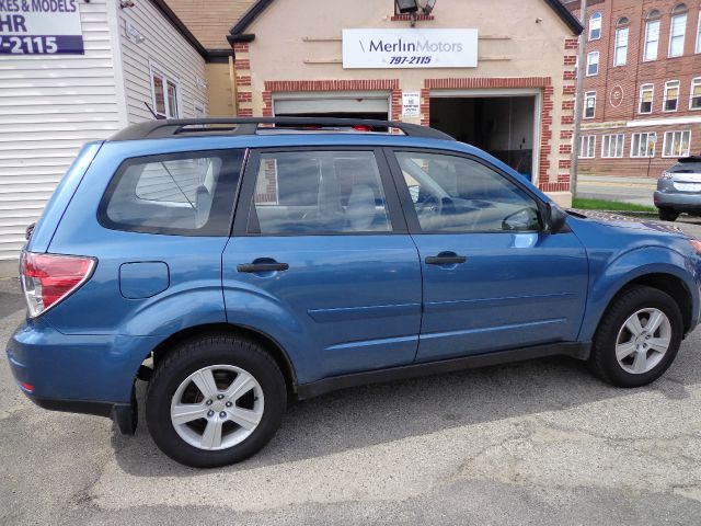 Subaru Forester 2010 photo 1