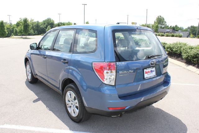 Subaru Forester 2010 photo 4