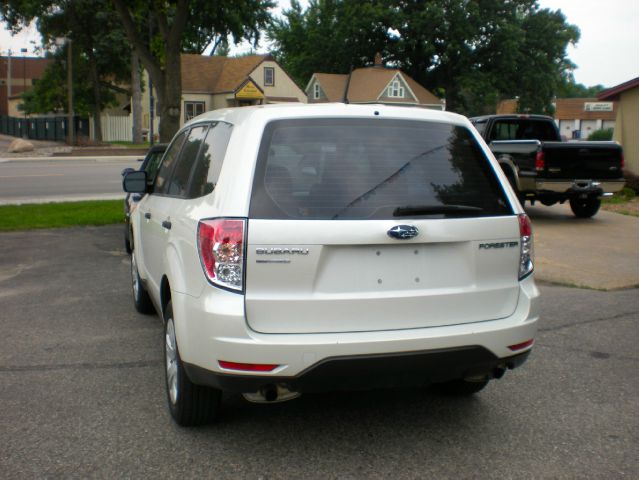 Subaru Forester 2010 photo 4