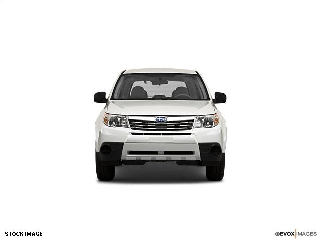 Subaru Forester 2010 photo 2