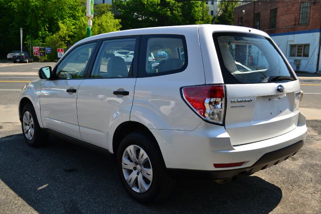 Subaru Forester 2010 photo 19