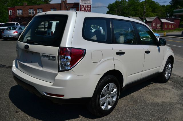 Subaru Forester 2010 photo 25