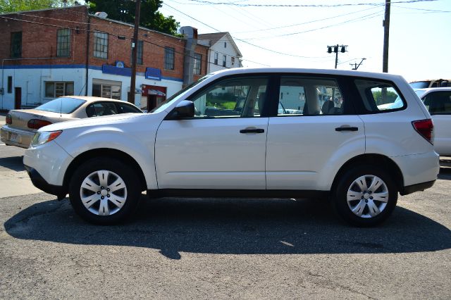 Subaru Forester 2010 photo 28