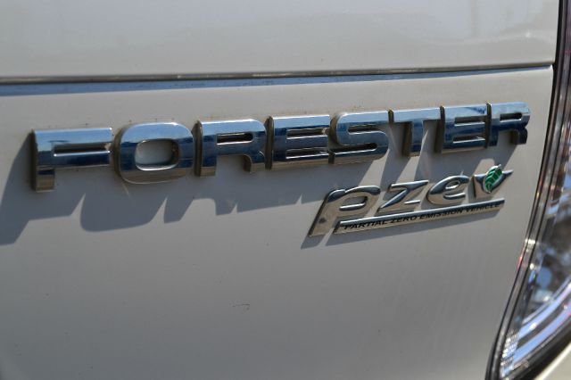 Subaru Forester 2010 photo 3