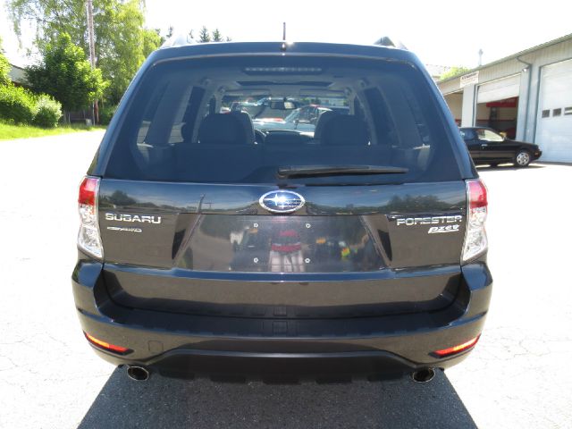 Subaru Forester 2010 photo 15