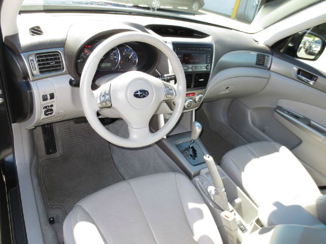 Subaru Forester 2010 photo 19