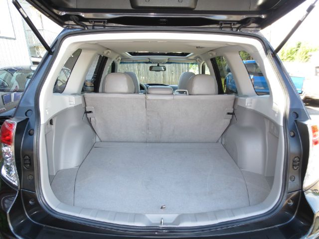 Subaru Forester 2010 photo 3