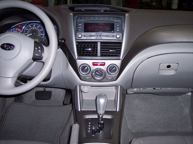 Subaru Forester 2010 photo 12