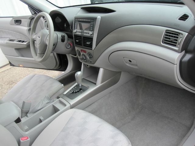 Subaru Forester 2010 photo 3