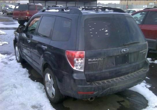 Subaru Forester 2010 photo 2