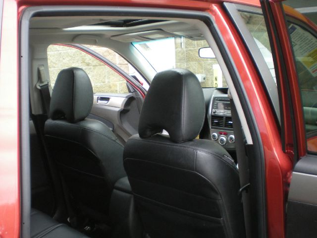 Subaru Forester 2010 photo 10