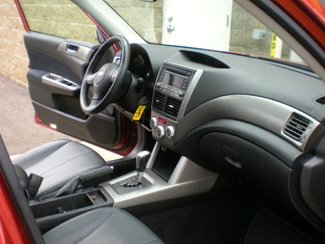 Subaru Forester 2010 photo 11