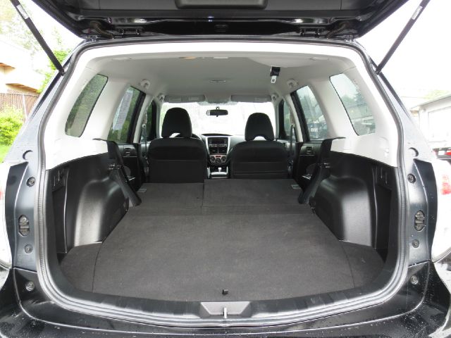 Subaru Forester 2011 photo 1