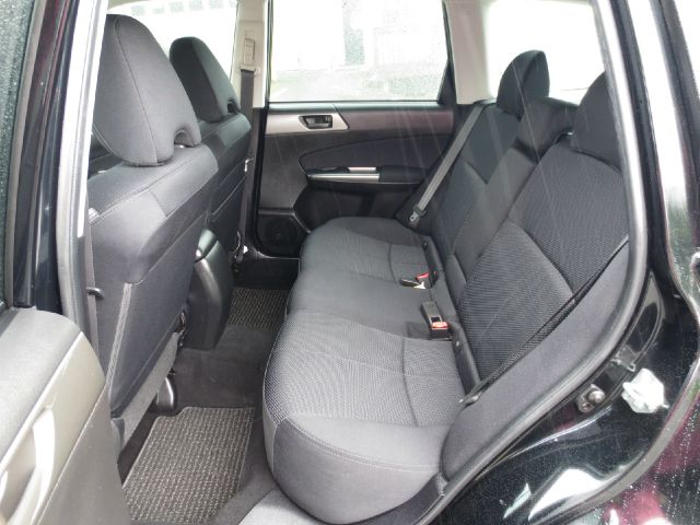 Subaru Forester 2011 photo 3