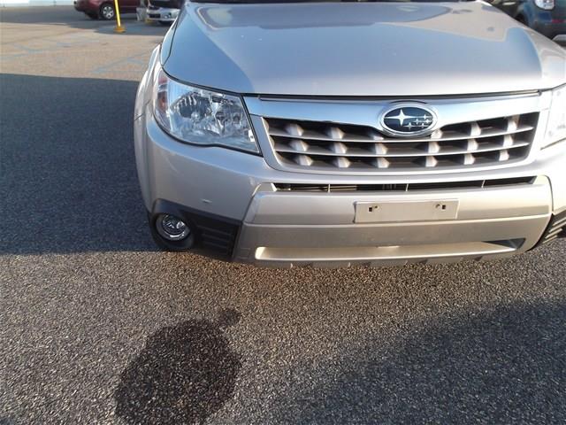 Subaru Forester 2011 photo 3