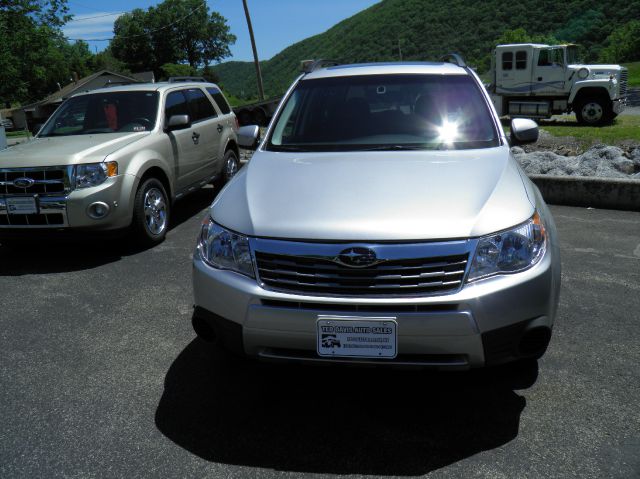 Subaru Forester 2011 photo 12