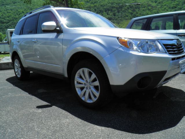 Subaru Forester 2011 photo 15