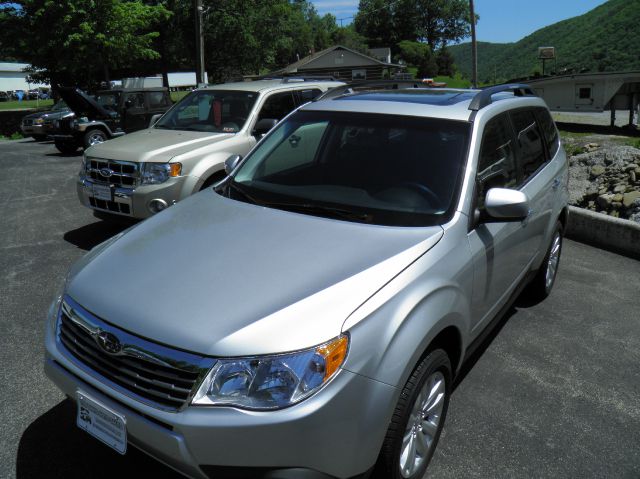 Subaru Forester 2011 photo 17