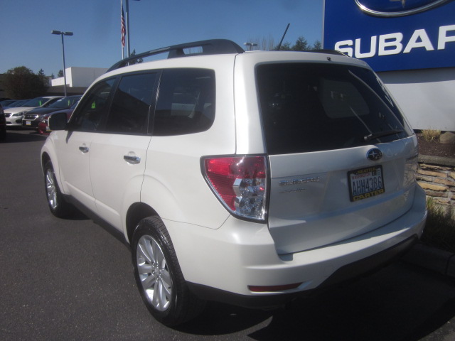 Subaru Forester 2012 photo 5