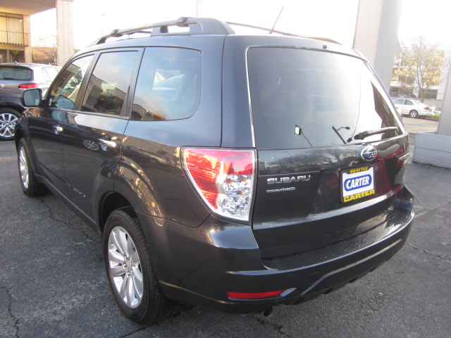 Subaru Forester 2012 photo 3