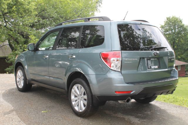 Subaru Forester 2012 photo 1