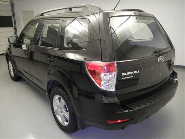 Subaru Forester 2012 photo 1