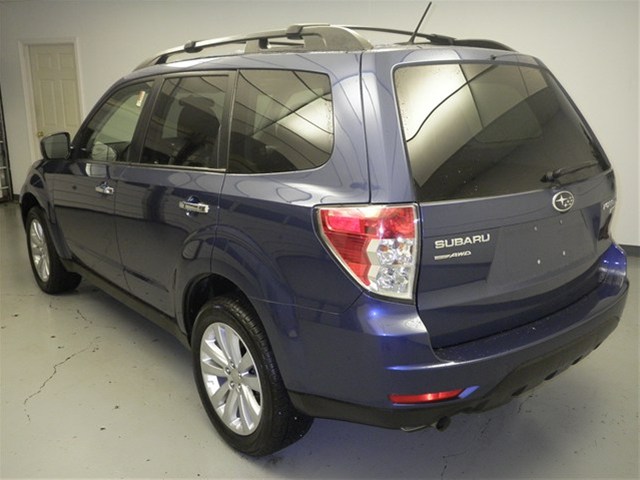 Subaru Forester \ultimate Unspecified