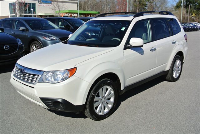 Subaru Forester 2012 photo 2