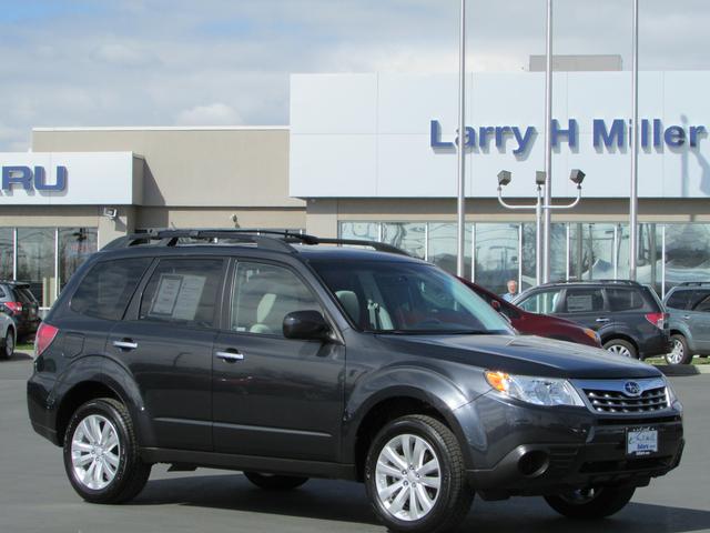 Subaru Forester 2012 photo 1