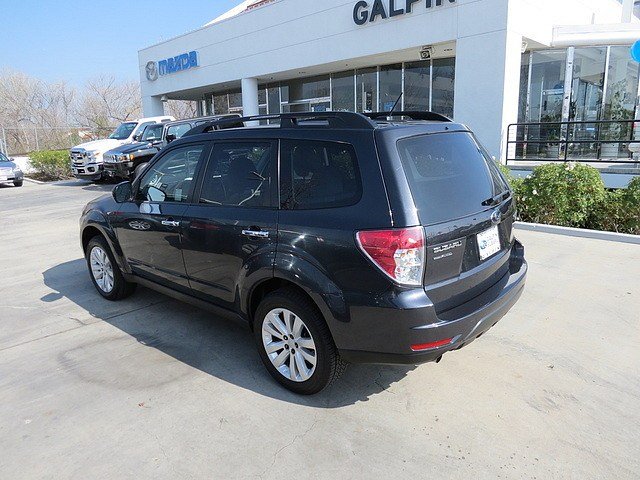 Subaru Forester 2012 photo 4