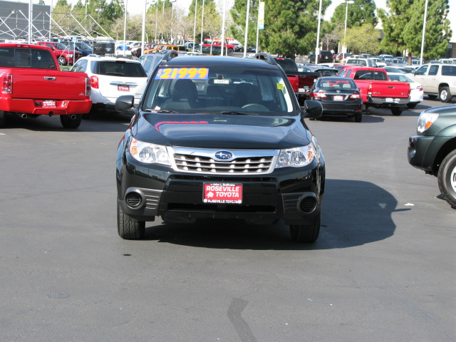 Subaru Forester 2012 photo 2